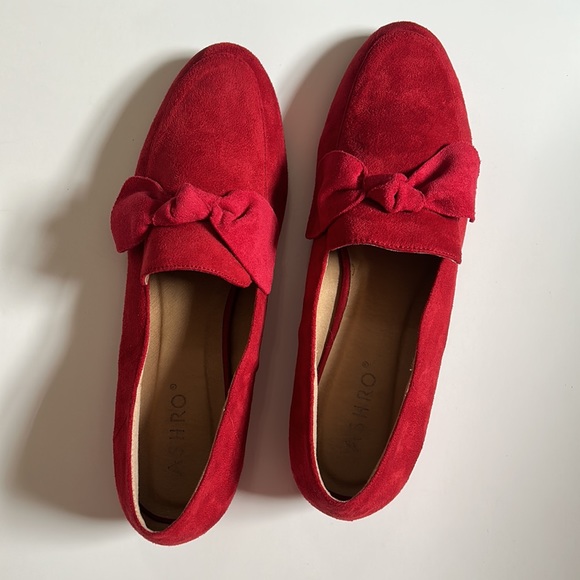 Women's Red Ashro Loafer: Women's 12 - Picture 4 of 9